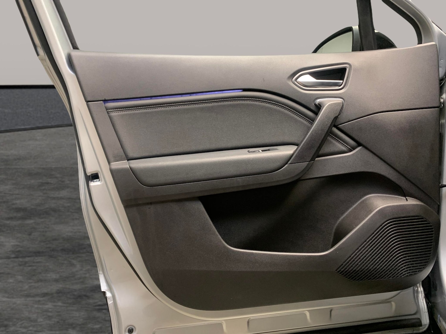 Used Renault Captur 2023 for sale - 77318614: Photo 24