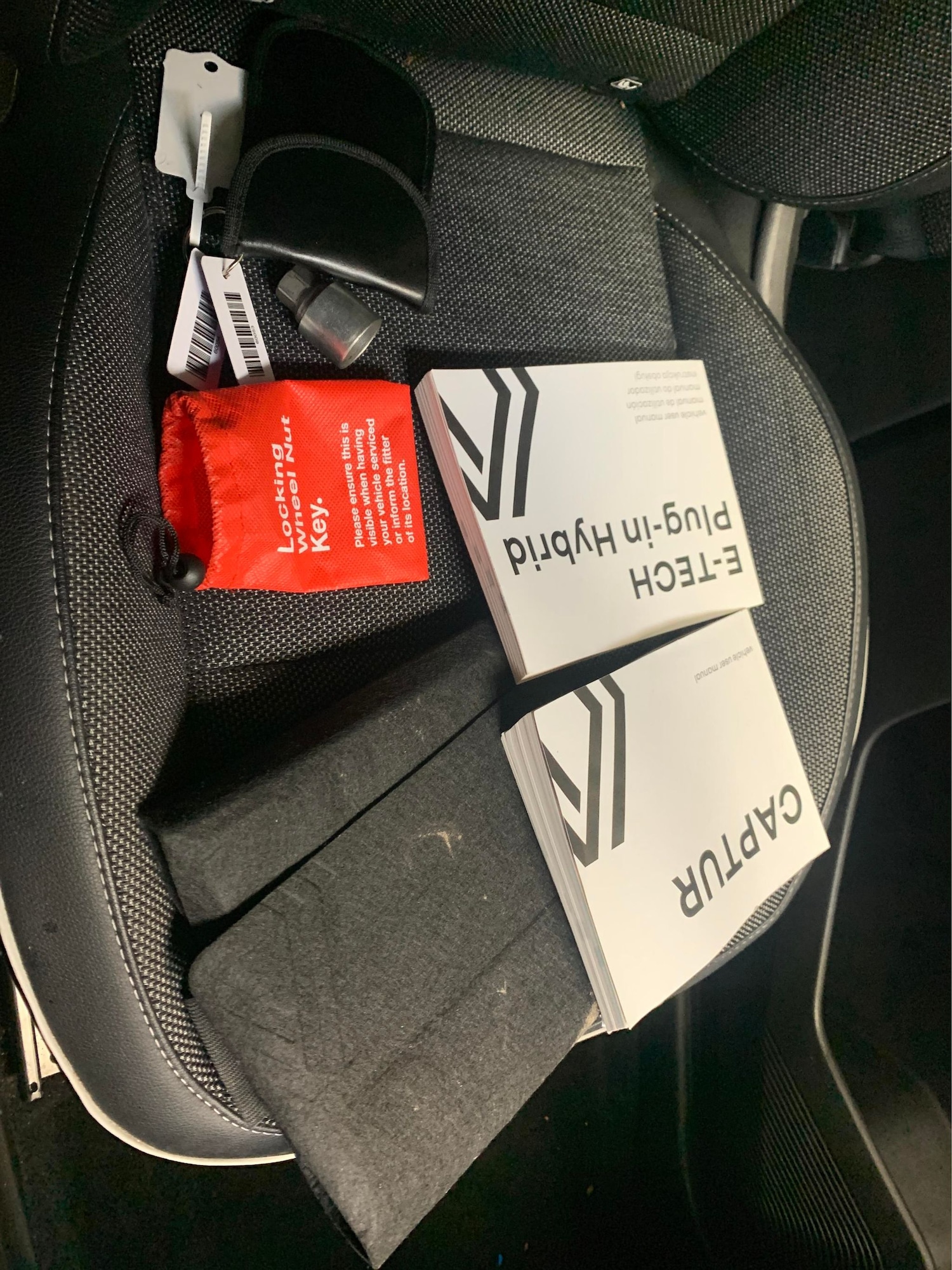 Used Renault Captur 2023 for sale - 77318614: Photo 29