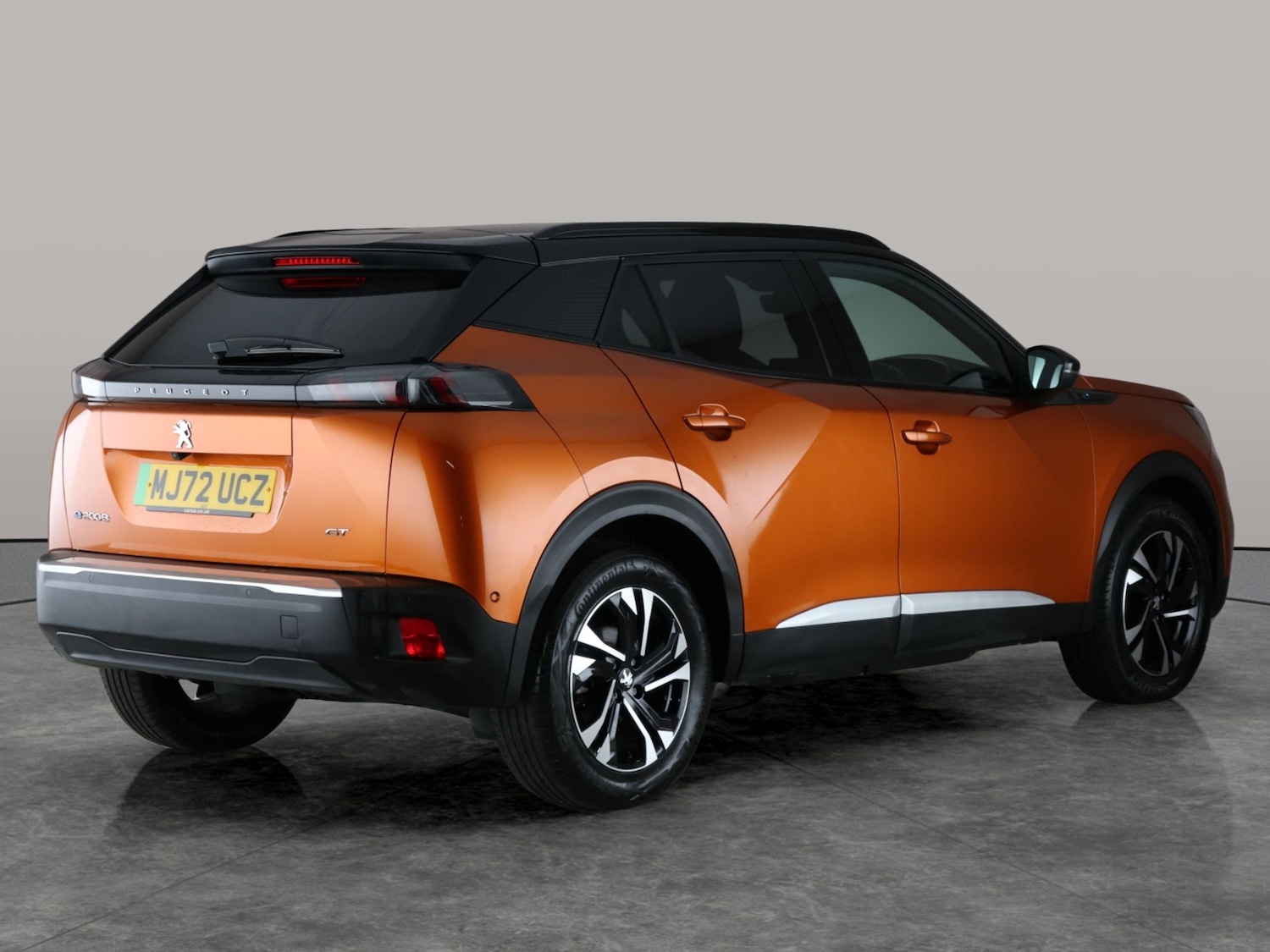 Used Peugeot E-2008 2022 for sale - 76540349: Photo 10