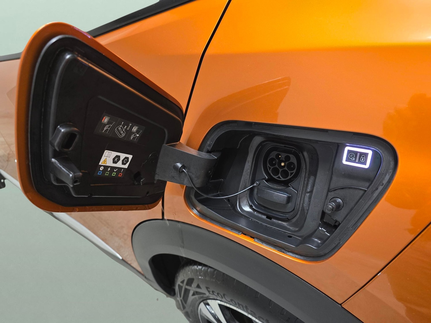 Used Peugeot E-2008 2022 for sale - 76540349: Photo 30