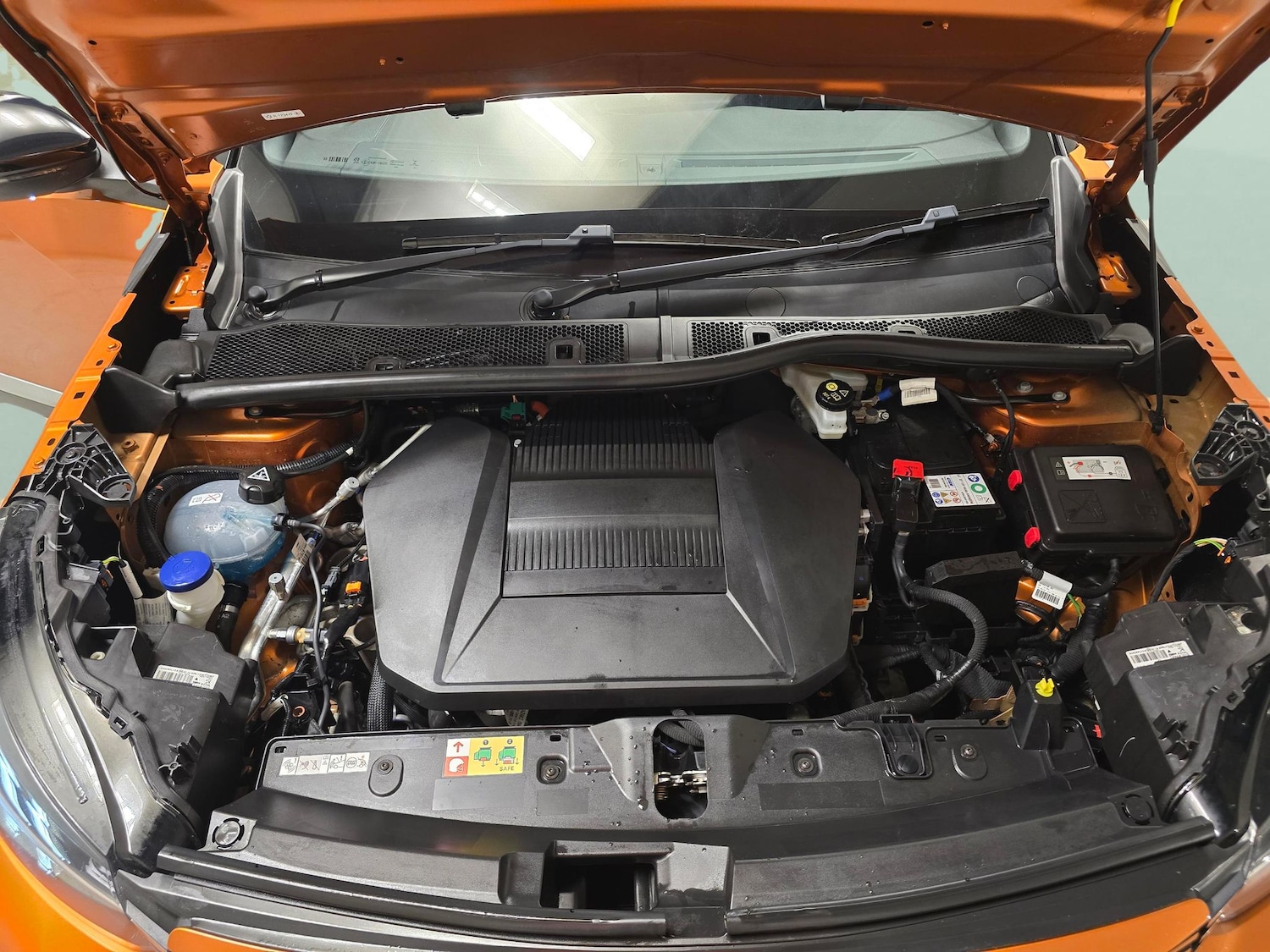 Used Peugeot E-2008 2022 for sale - 76540349: Photo 32