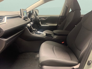 Used Toyota RAV4 2021 for sale - 79595915: Photo