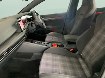 Used Volkswagen Golf 2020 for sale - 77083513: Photo