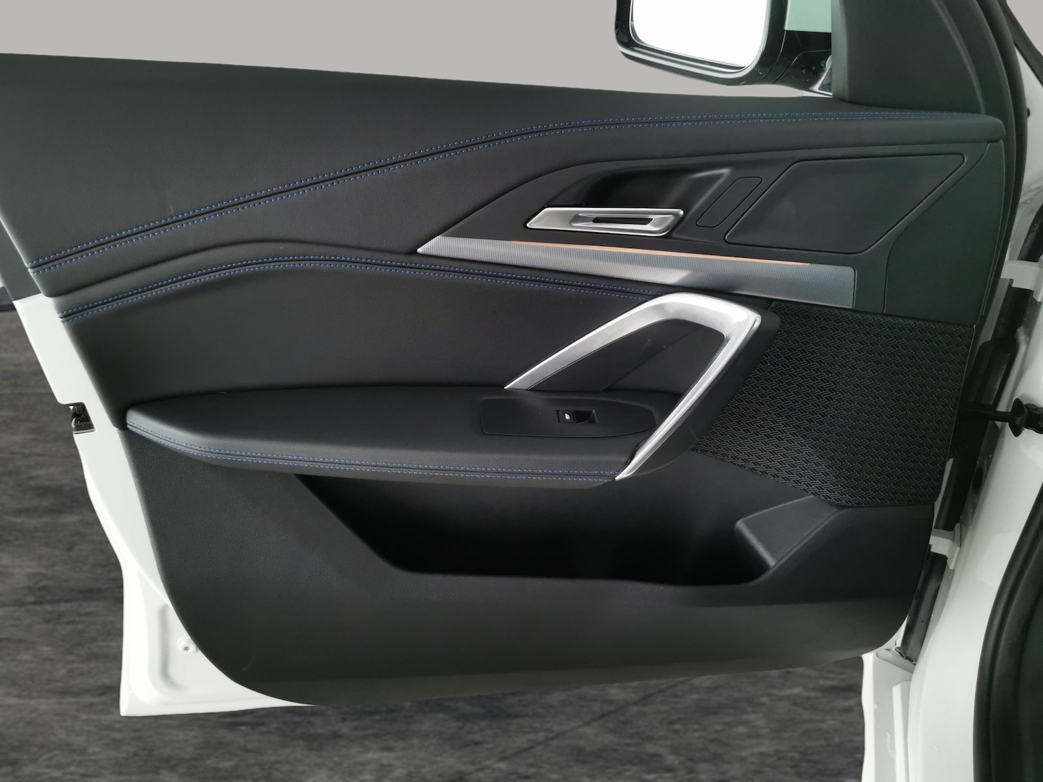 Used BMW iX1 2024 for sale - 77076103: Photo 35