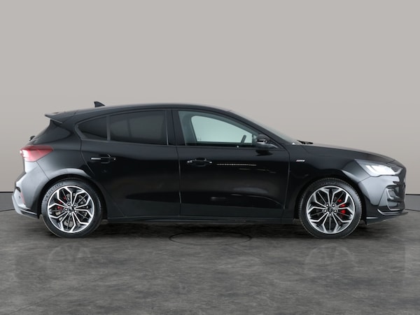 Used Ford Focus 2023 for sale - 76312754: Photo 12