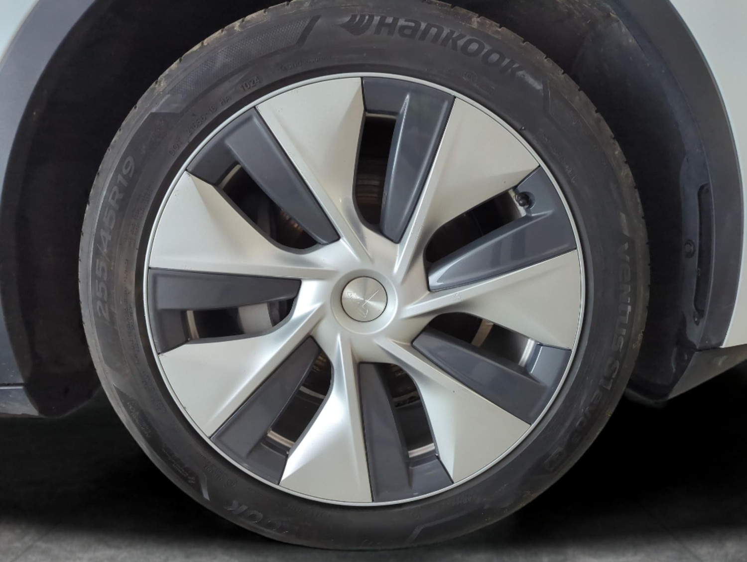 Used Tesla Model Y 2023 for sale - 77896672: Photo 30