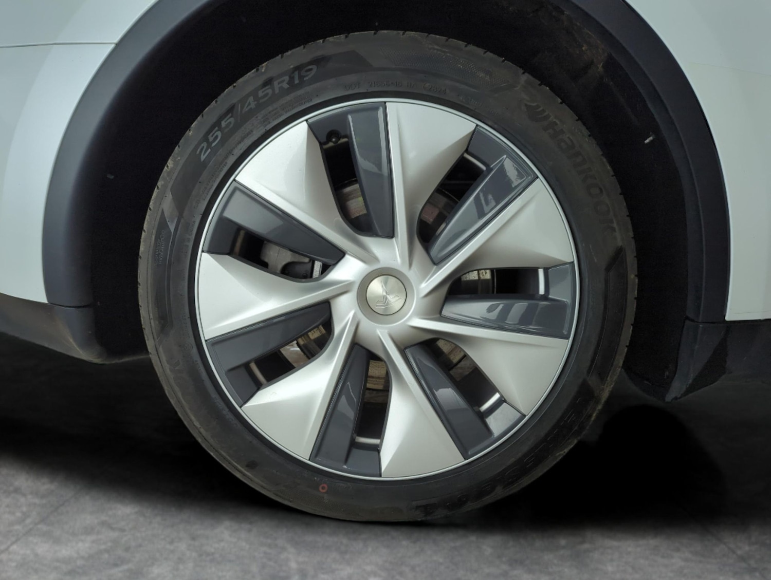 Used Tesla Model Y 2023 for sale - 77896672: Photo 31