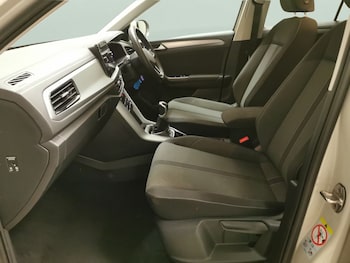 Used Volkswagen T-Roc 2023 for sale - 78539996: Photo