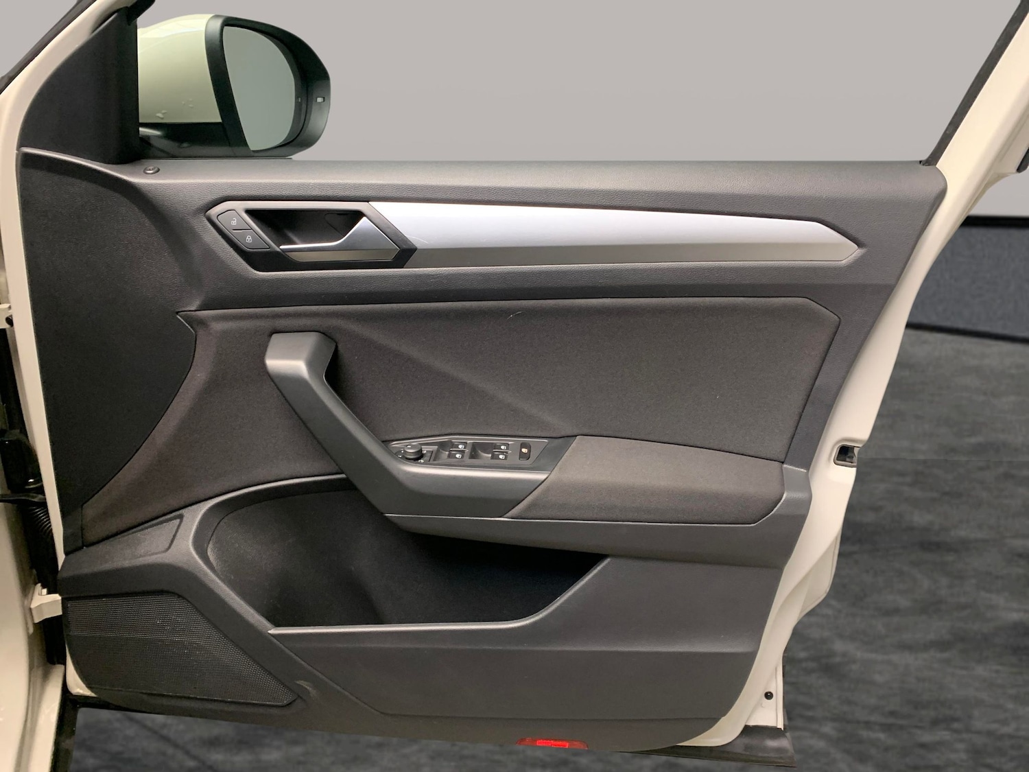 Used Volkswagen T-Roc 2022 for sale - 77829812: Photo 25