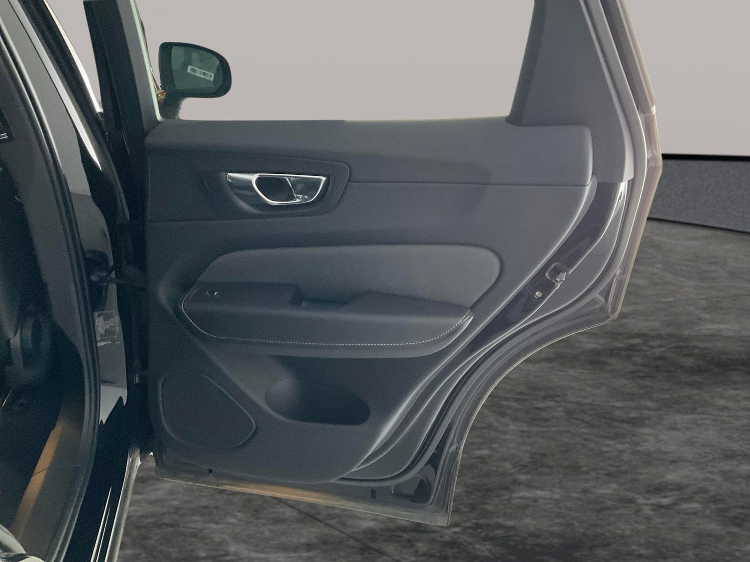 Used Volvo XC60 2022 for sale - 77170878: Photo 32