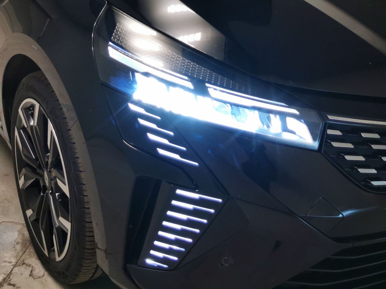 Used Renault Clio 2024 for sale - 76487747: Photo 5