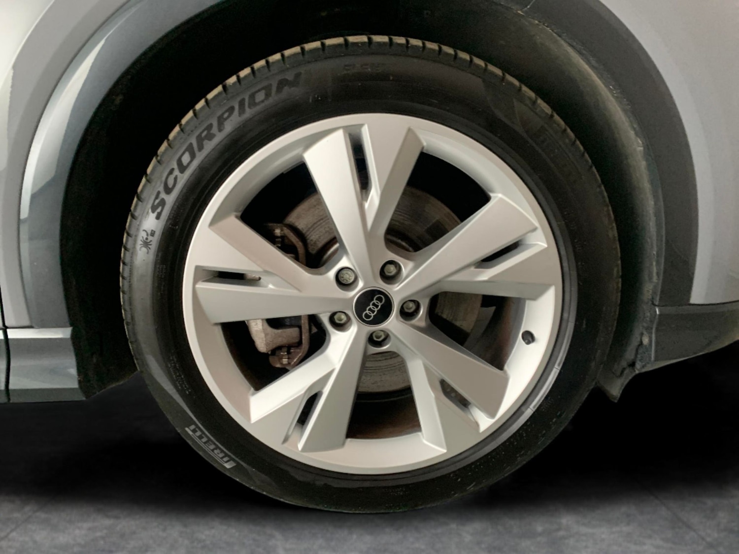 Used Audi Q4 e-tron 2023 for sale - 76947077: Photo 28