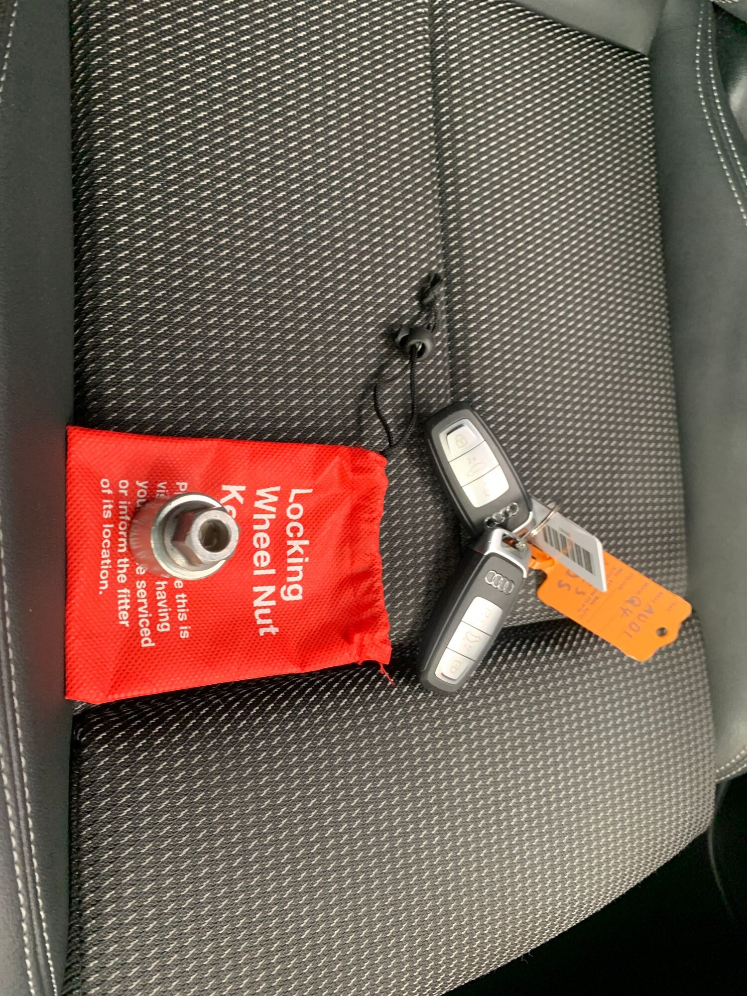 Used Audi Q4 e-tron 2023 for sale - 76947077: Photo 35