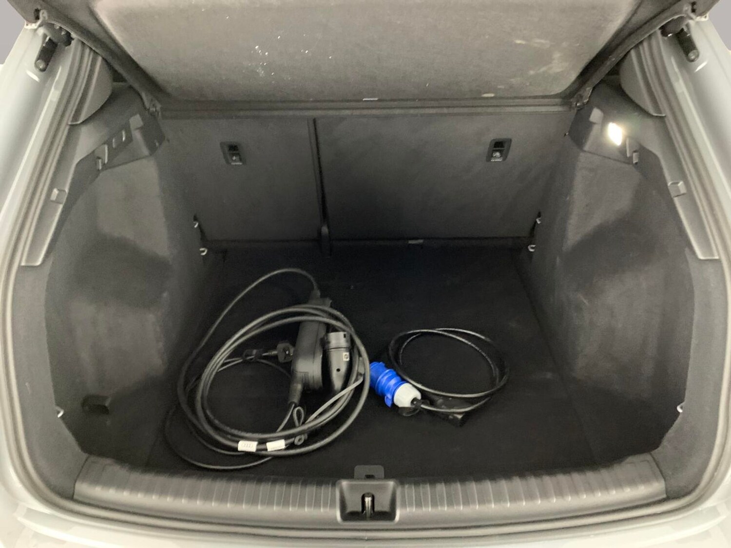 Used Audi Q4 e-tron 2023 for sale - 76947077: Photo 37