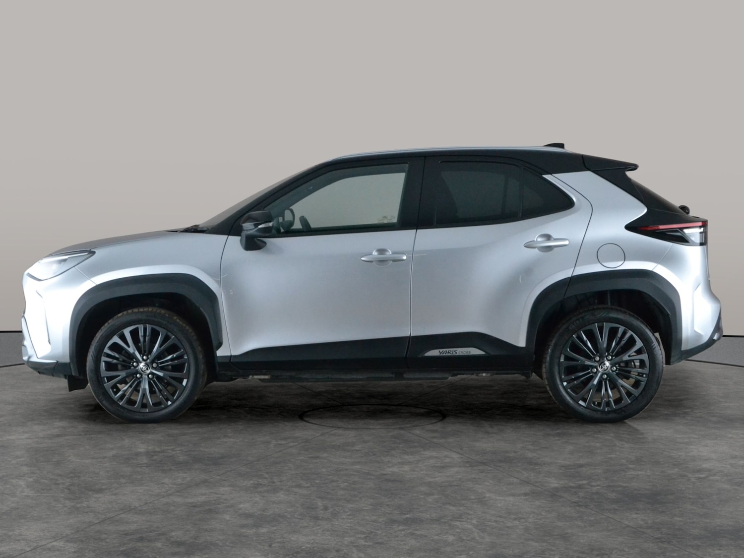 Used Toyota Yaris Cross 2022 for sale - 77778265: Photo 13