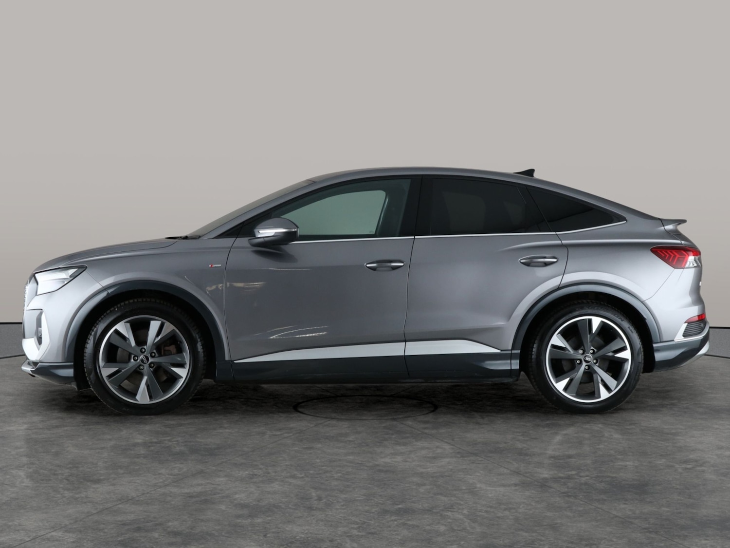 Used Audi Q4 e-tron 2021 for sale - 76738474: Photo 13