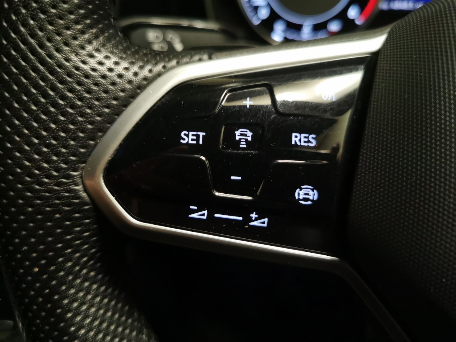 Used Volkswagen Touareg 2023 for sale - 77274273: Photo 21