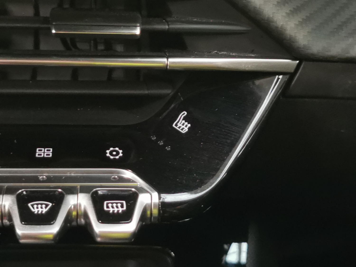 Used Peugeot 2008 2023 for sale - 77307947: Photo 18