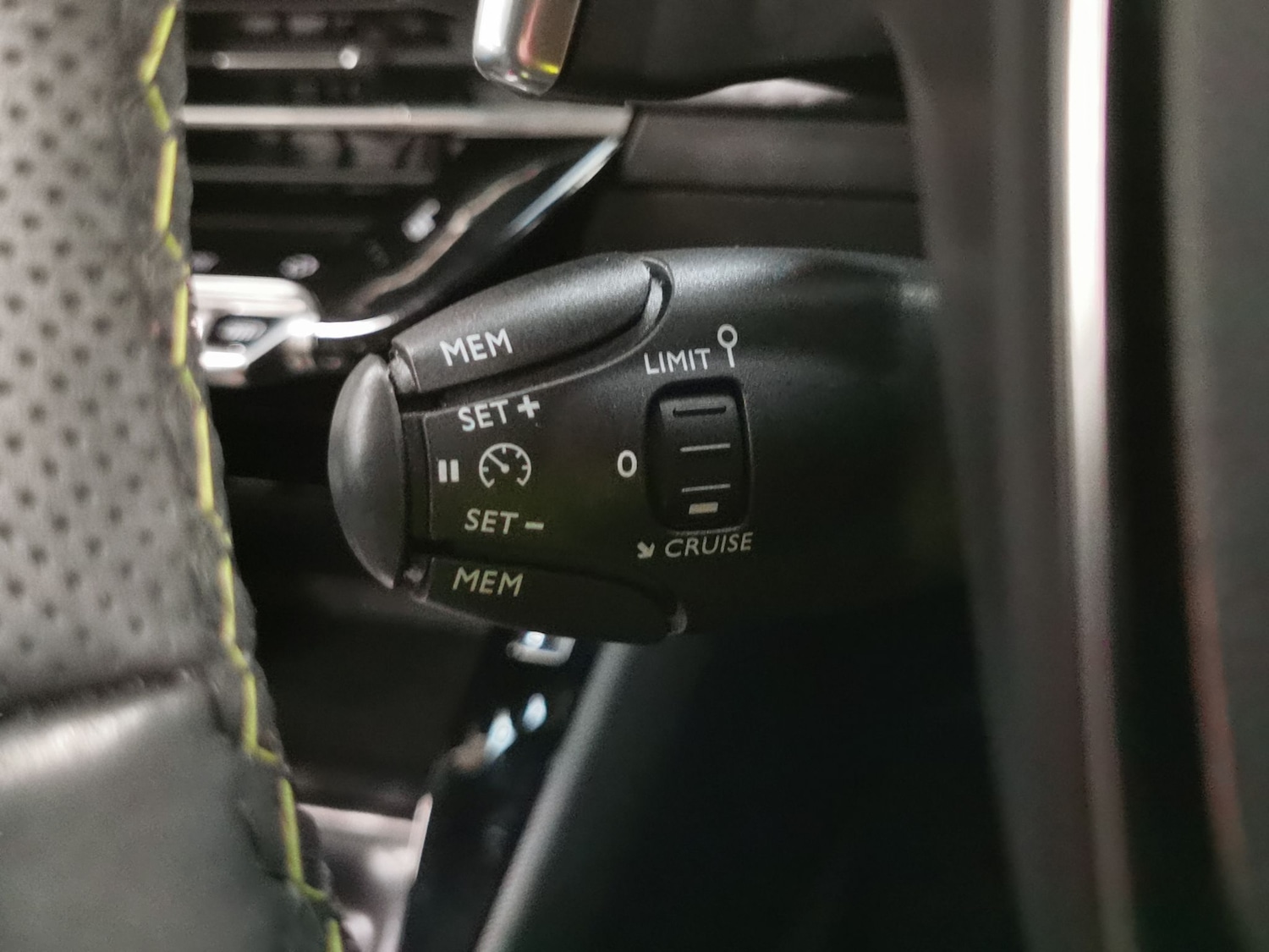 Used Peugeot 2008 2023 for sale - 77307947: Photo 21