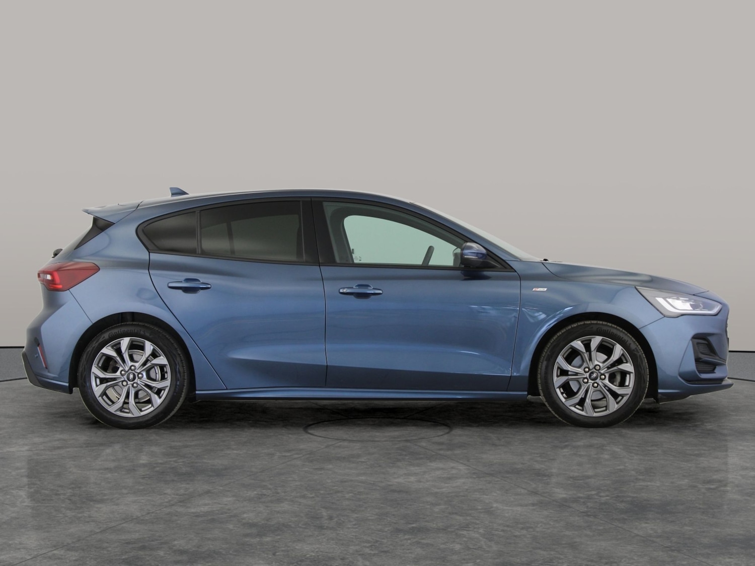 Used Ford Focus 2023 for sale - 76207191: Photo 10