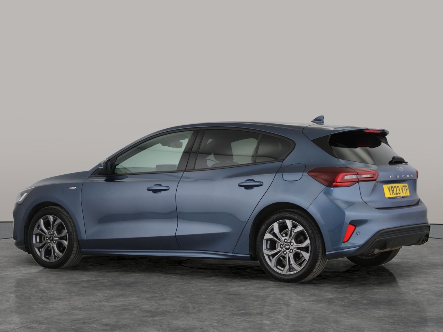 Used Ford Focus 2023 for sale - 76207191: Photo 7