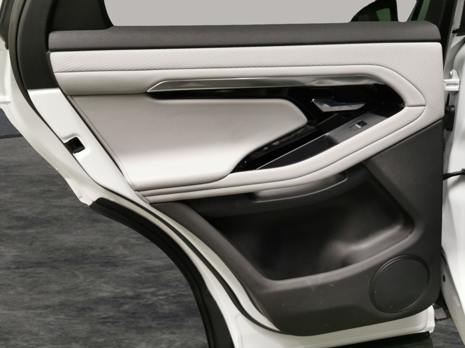 Used Land Rover Range Rover Evoque 2023 for sale - 77810558: Photo 27