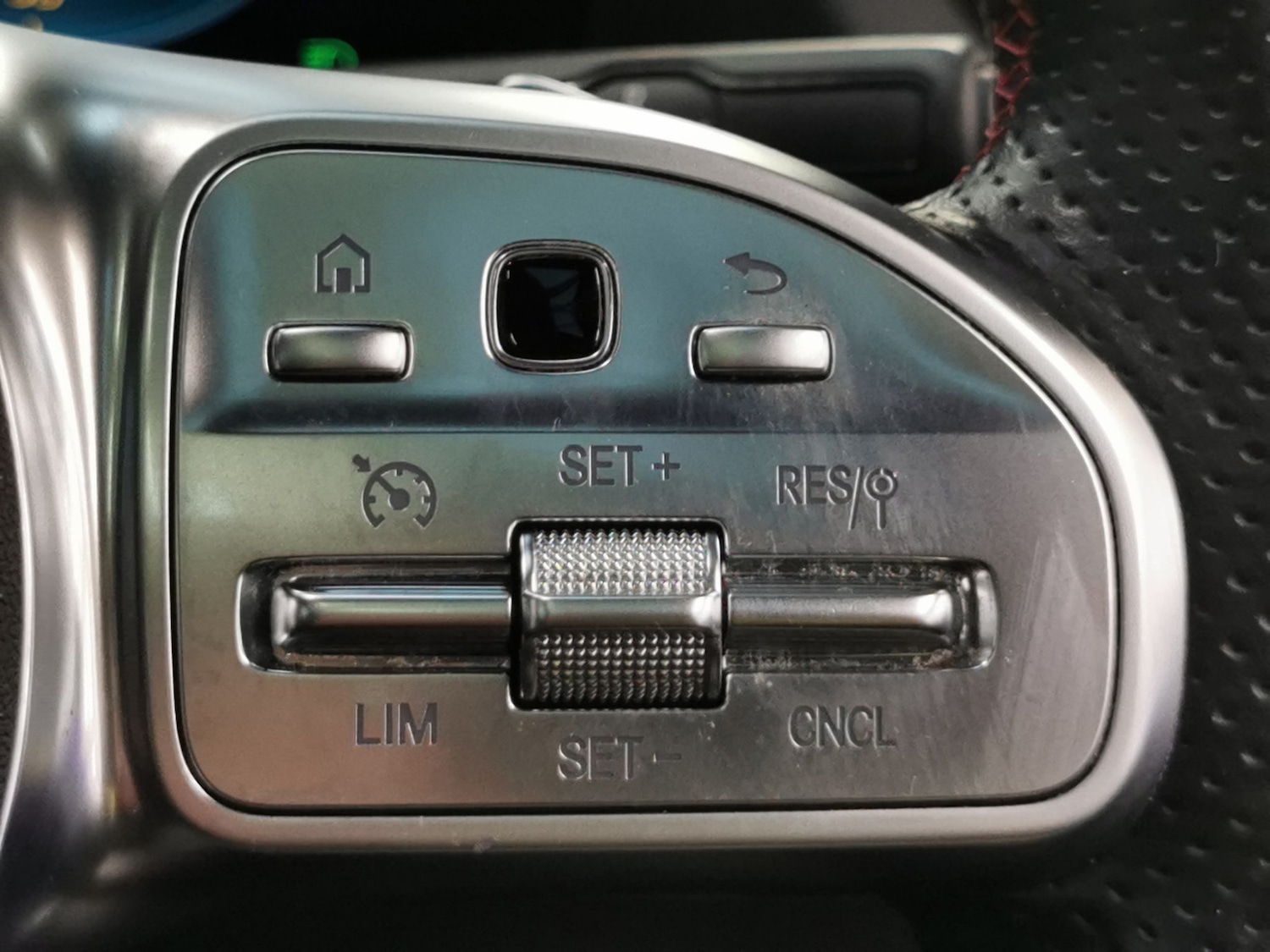 Used Mercedes-Benz EQA 2021 for sale - 77018596: Photo 24