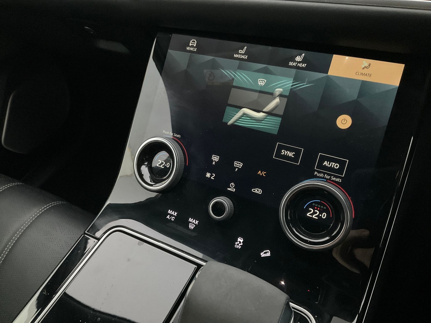 Used Land Rover Range Rover Velar 2022 for sale - 76467570: Photo 26