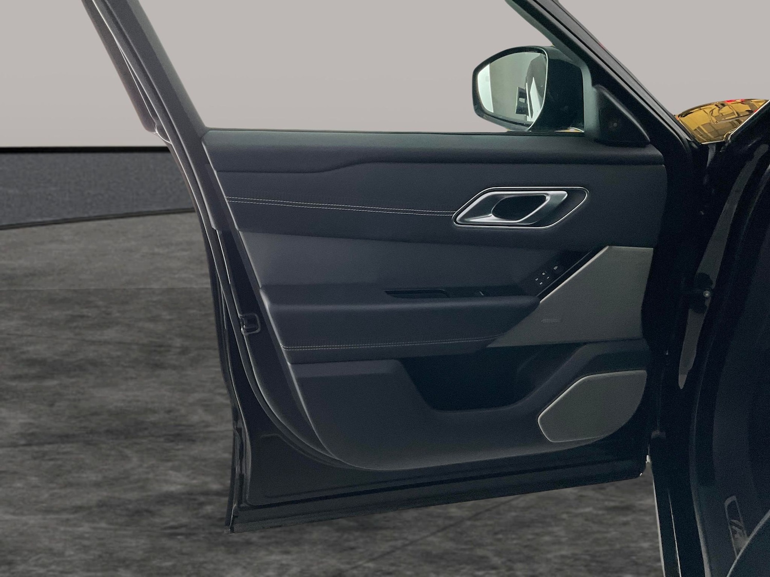 Used Land Rover Range Rover Velar 2022 for sale - 76467570: Photo 32