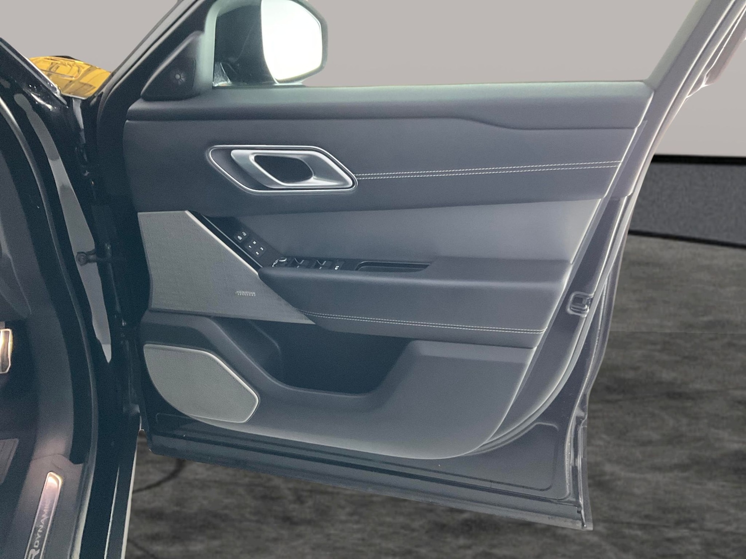 Used Land Rover Range Rover Velar 2022 for sale - 76467570: Photo 34