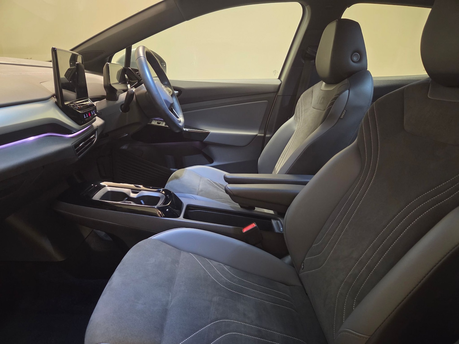 Used Volkswagen ID.4 2023 for sale - 77545590: Photo 4