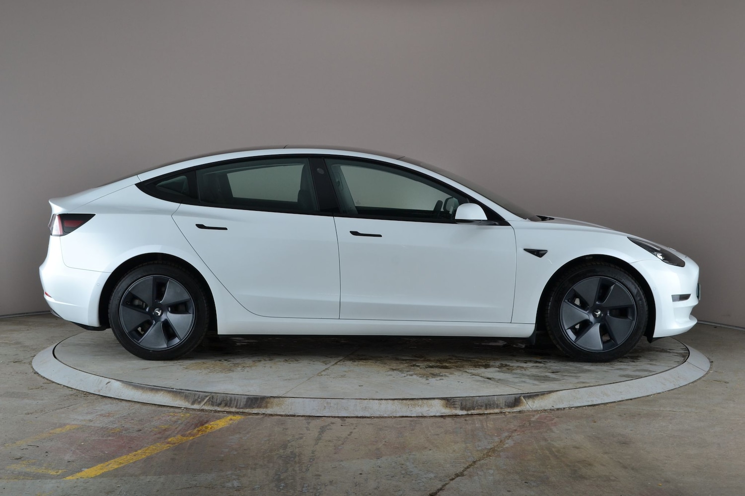 Used Tesla Model 3 2021 for sale - 77354127: Photo 10