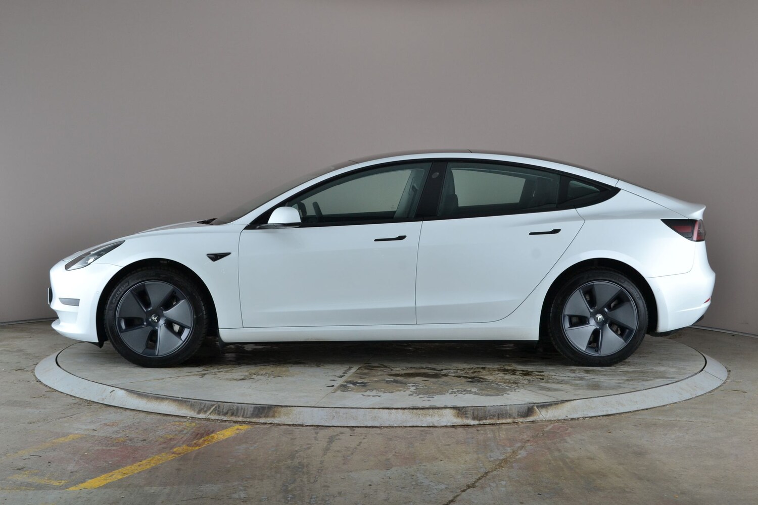 Used Tesla Model 3 2021 for sale - 77354127: Photo 14