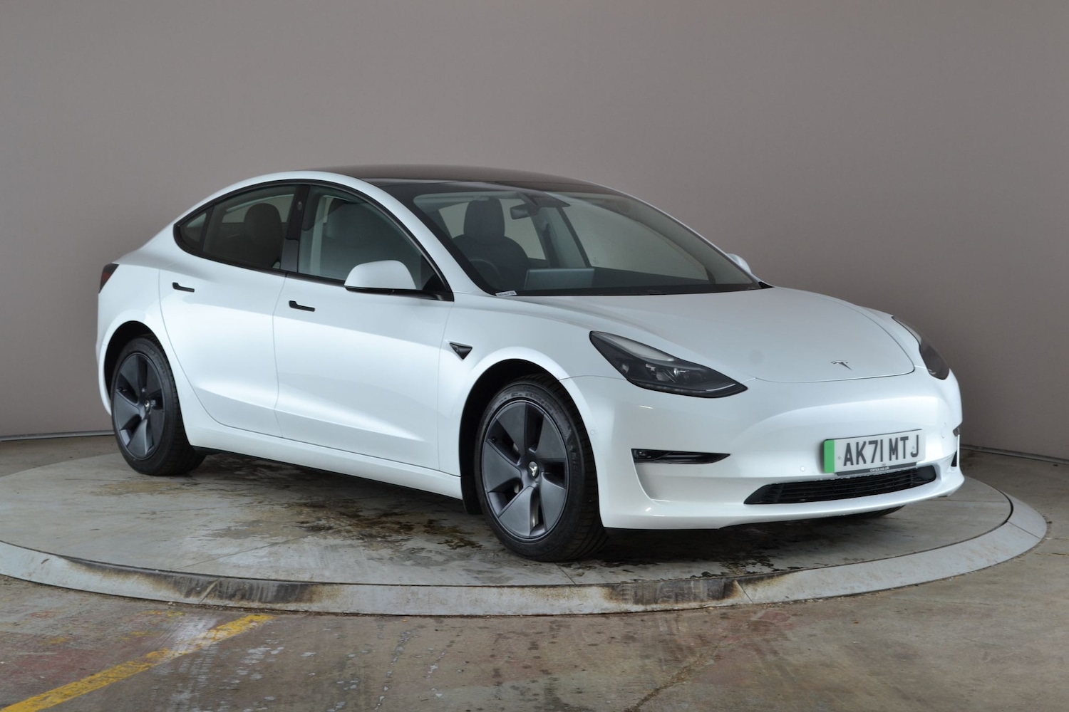 Used Tesla Model 3 2021 for sale - 77354127: Photo 9