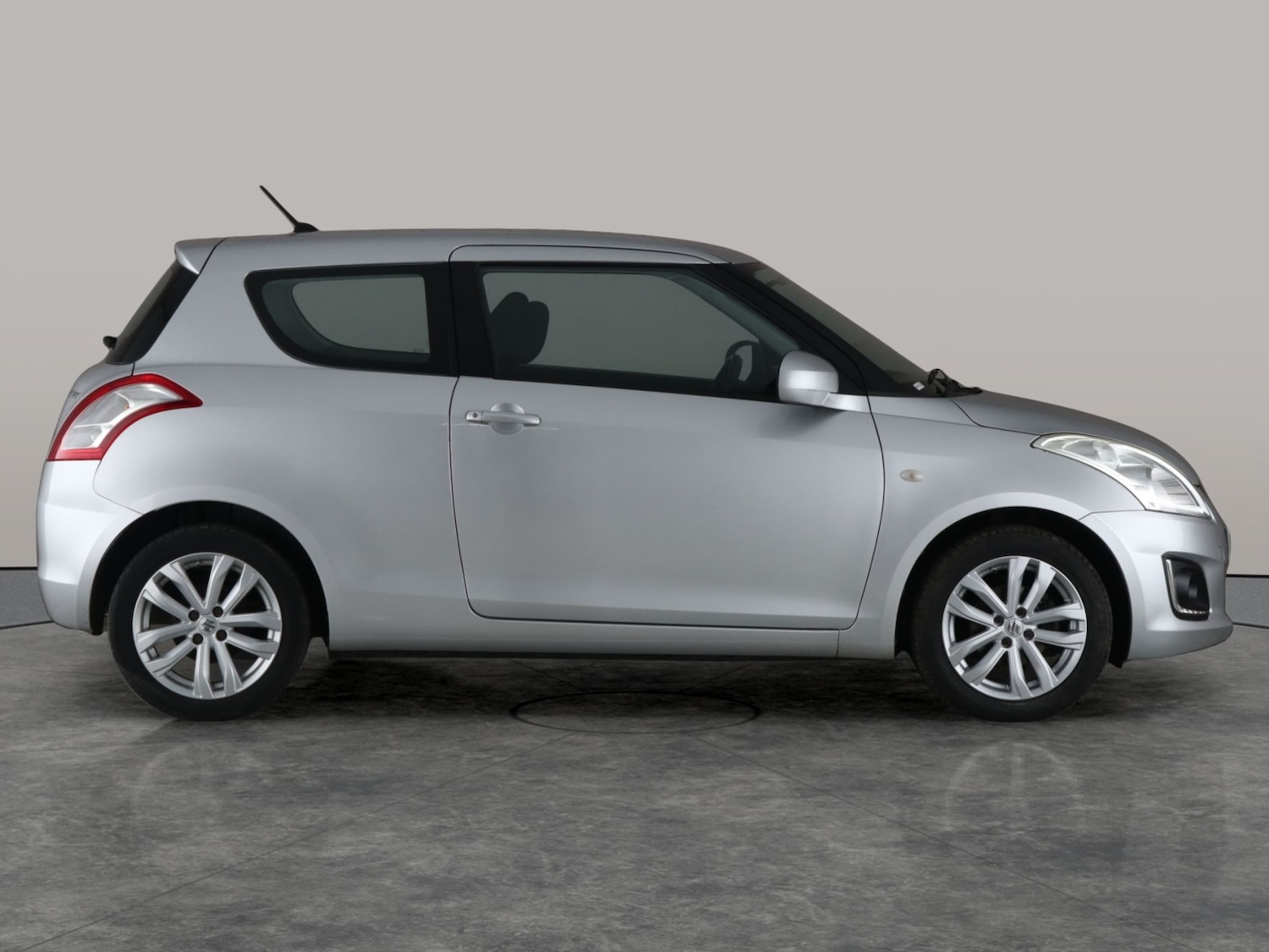 Used Suzuki Swift for sale - 77023814: Photo 7