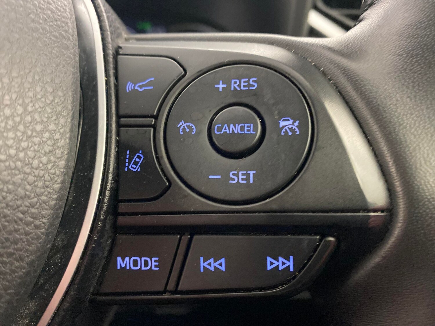 Used Toyota RAV4 2022 for sale - 77460883: Photo 17