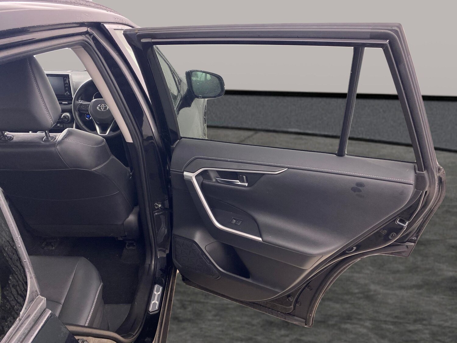 Used Toyota RAV4 2022 for sale - 77460883: Photo 24