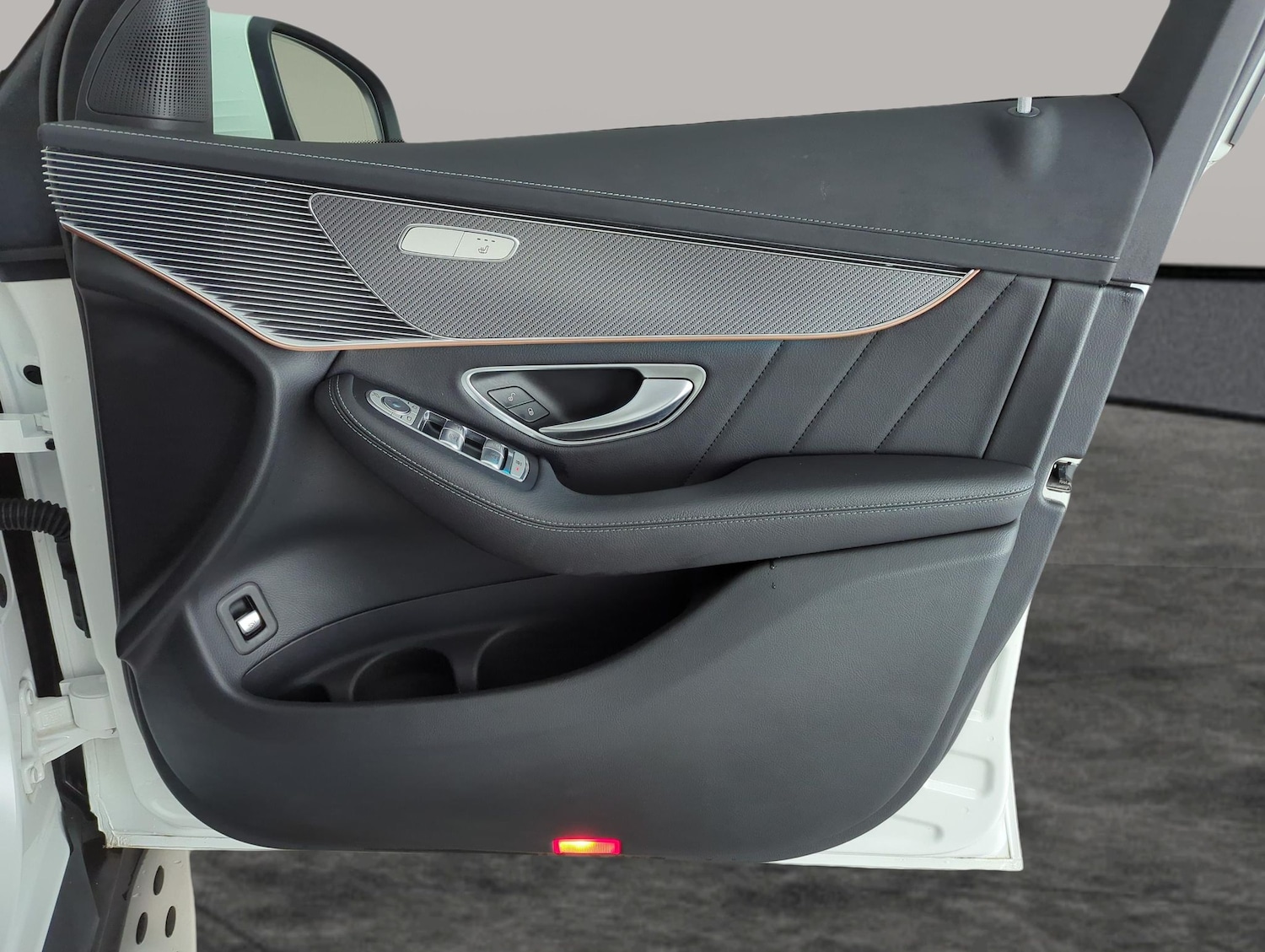 Used Mercedes-Benz EQC 2022 for sale - 77333571: Photo 33