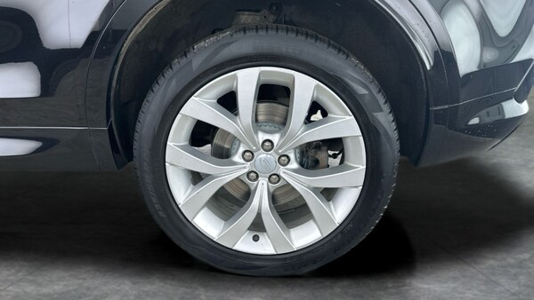Used Land Rover Discovery Sport 2022 for sale - 76285988: Photo 13