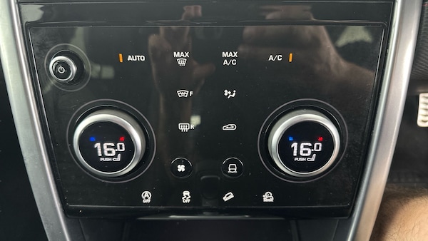 Used Land Rover Discovery Sport 2022 for sale - 76285988: Photo 31