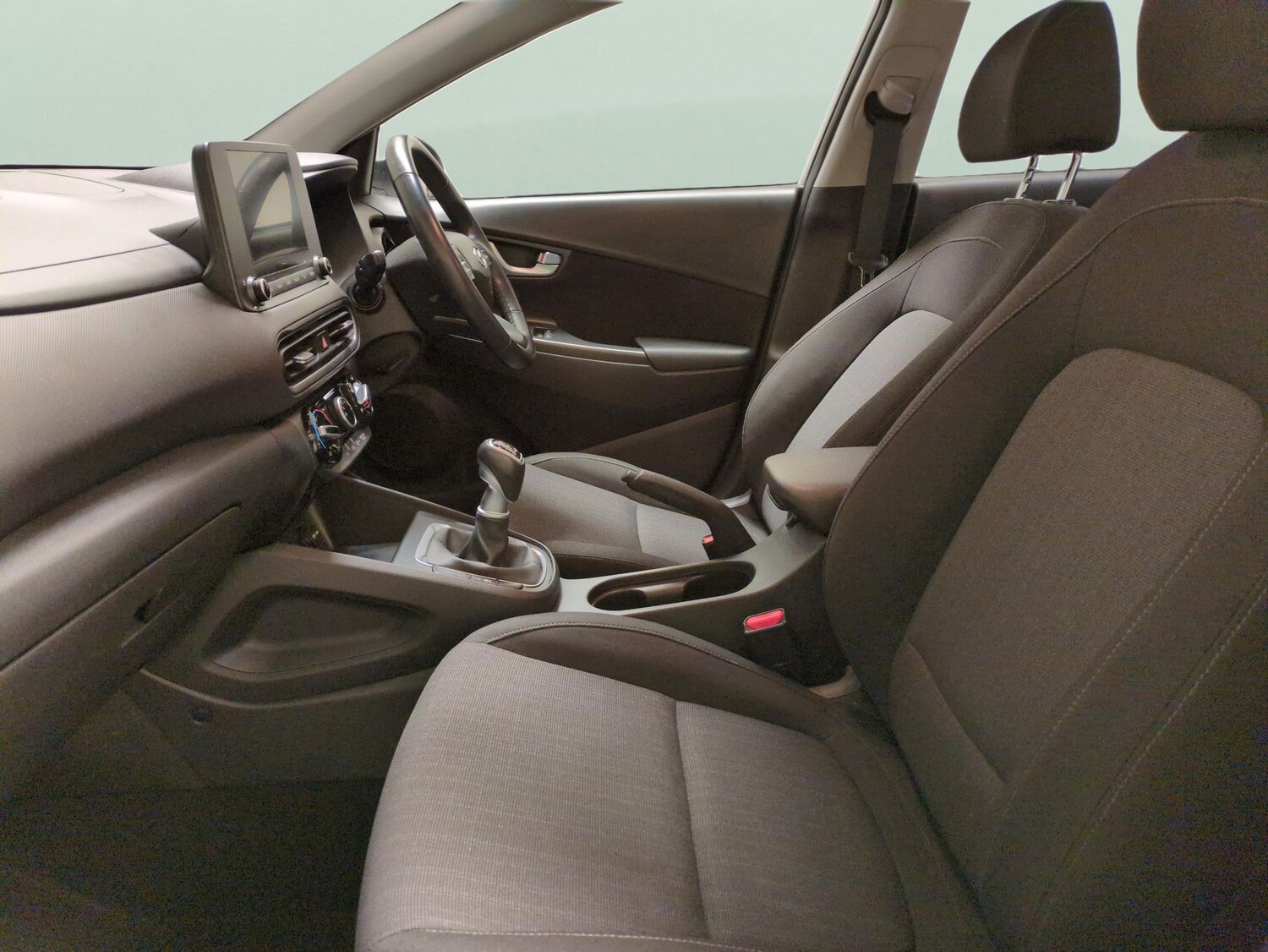 Used Hyundai KONA 2022 for sale - 77984703: Photo 4