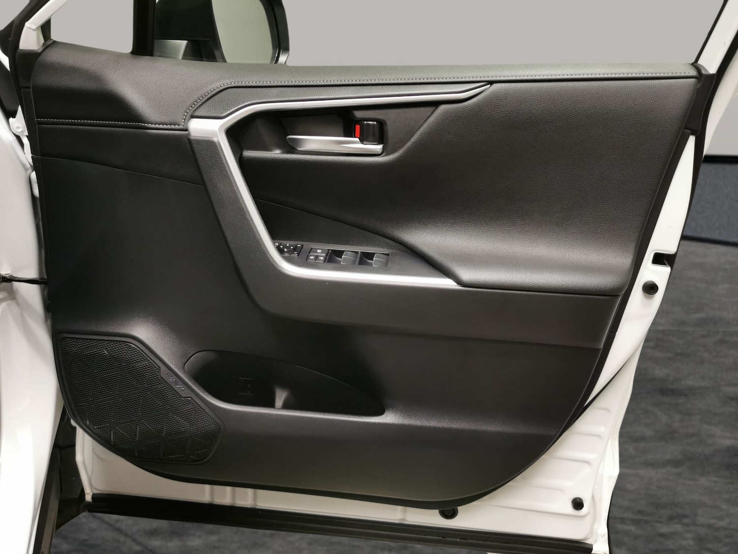 Used Toyota RAV4 2020 for sale - 77703005: Photo 29