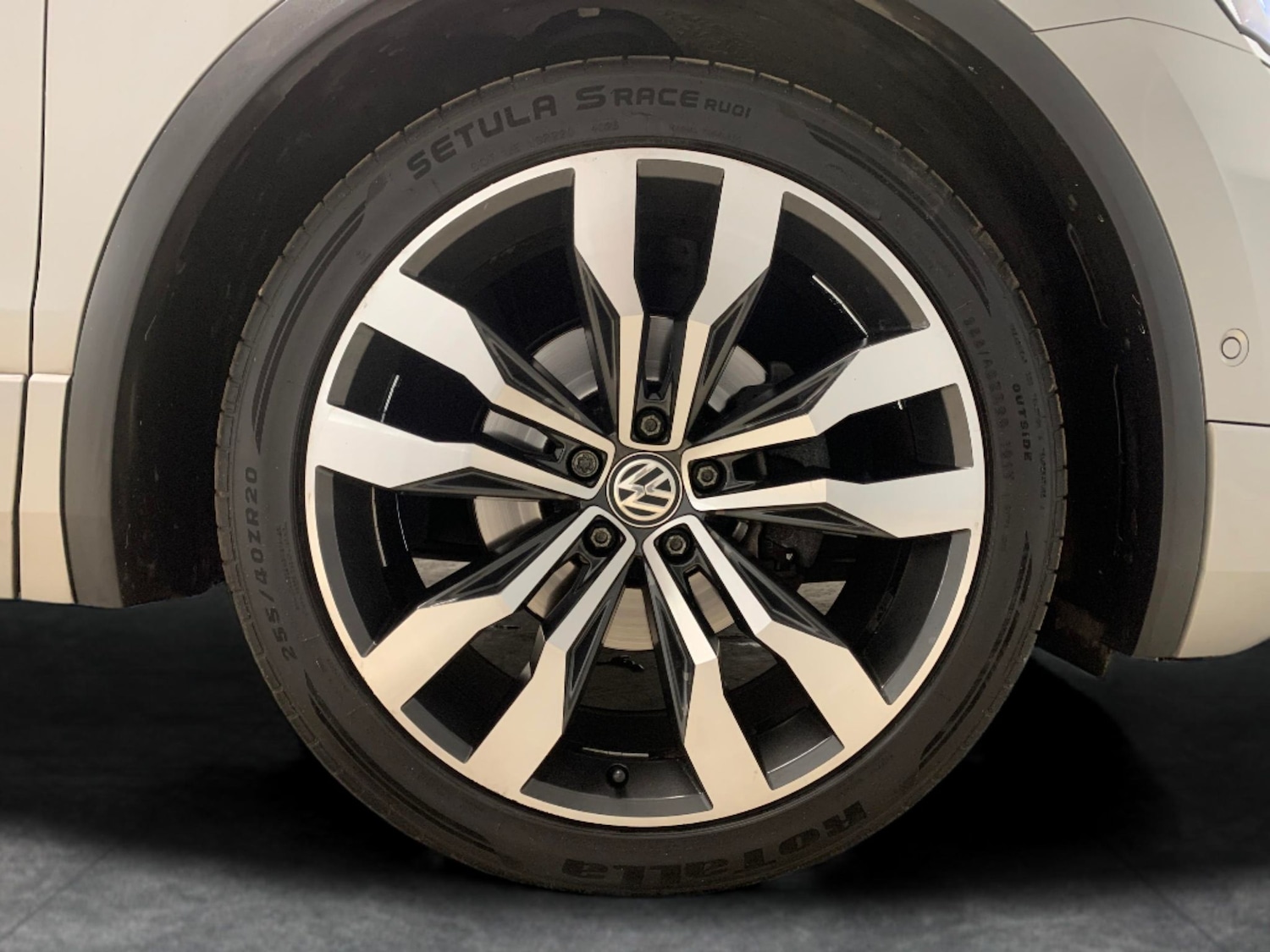 Used Volkswagen Tiguan 2020 for sale - 76113196: Photo 31
