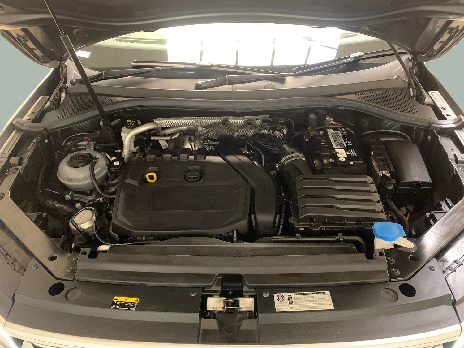 Used Volkswagen Tiguan 2020 for sale - 76113196: Photo 41