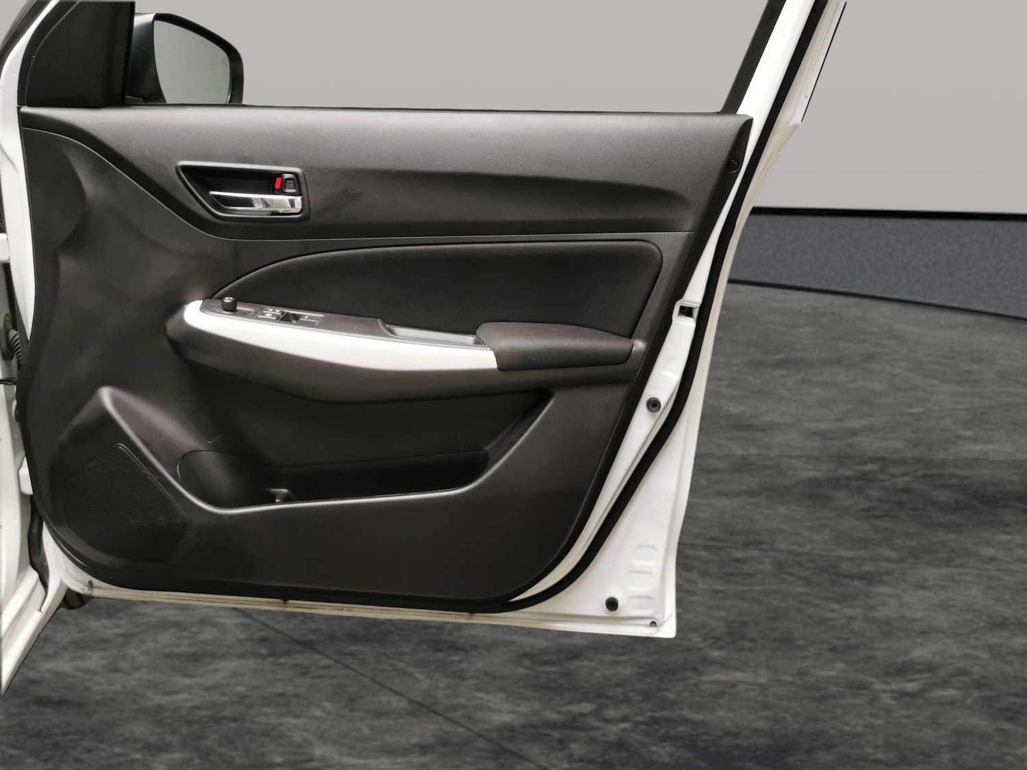 Used Suzuki Swift 2023 for sale - 77054399: Photo 30