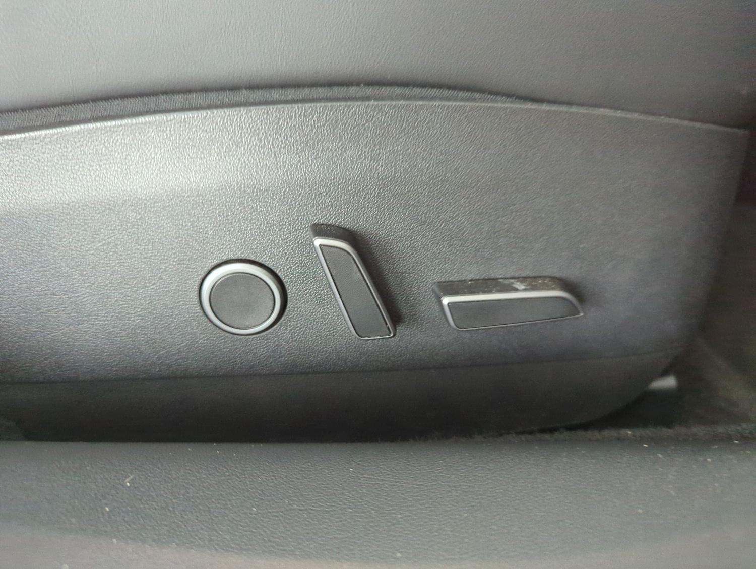 Used Tesla Model 3 2023 for sale - 77834061: Photo 10