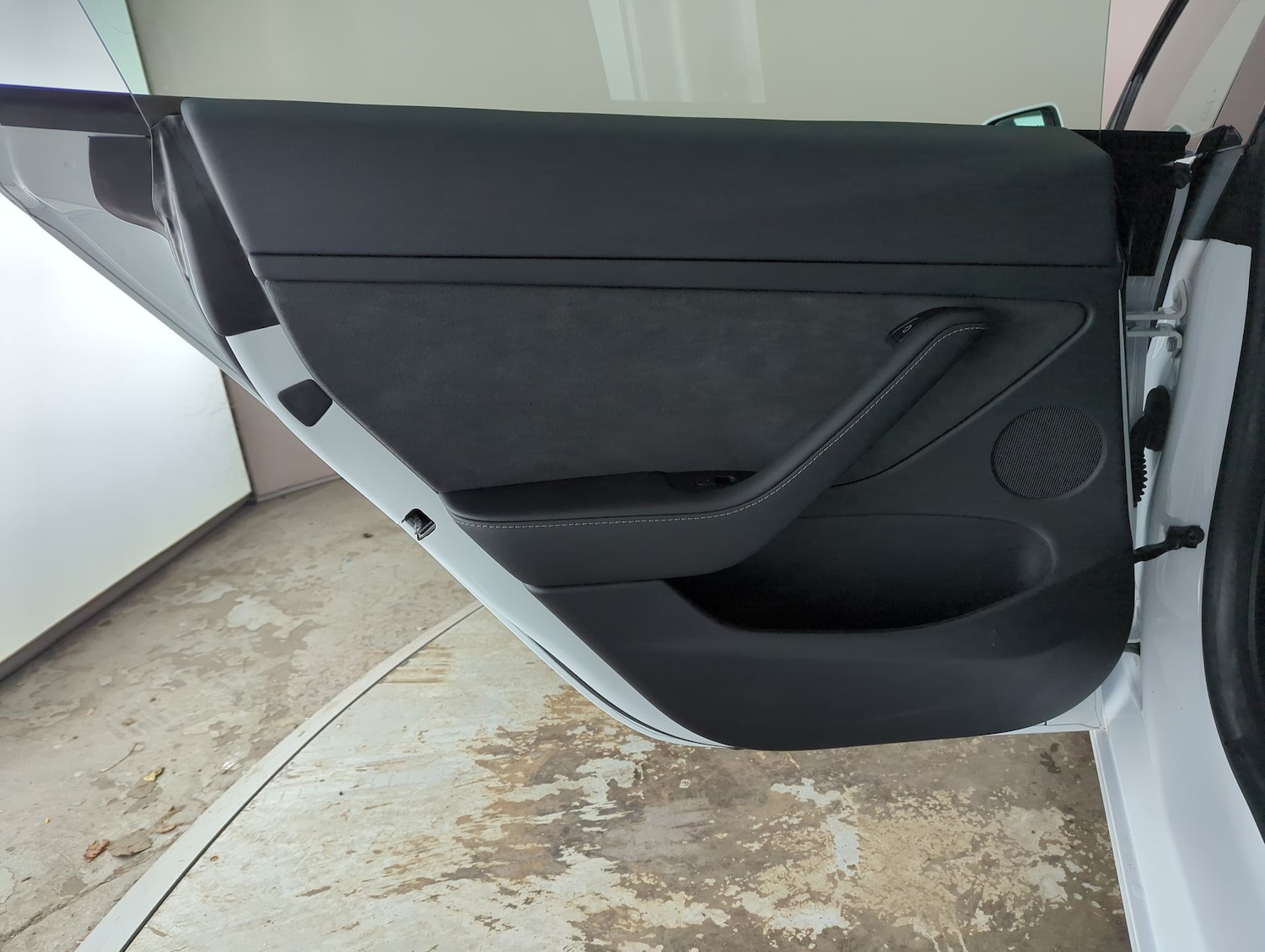 Used Tesla Model 3 2023 for sale - 77834061: Photo 28