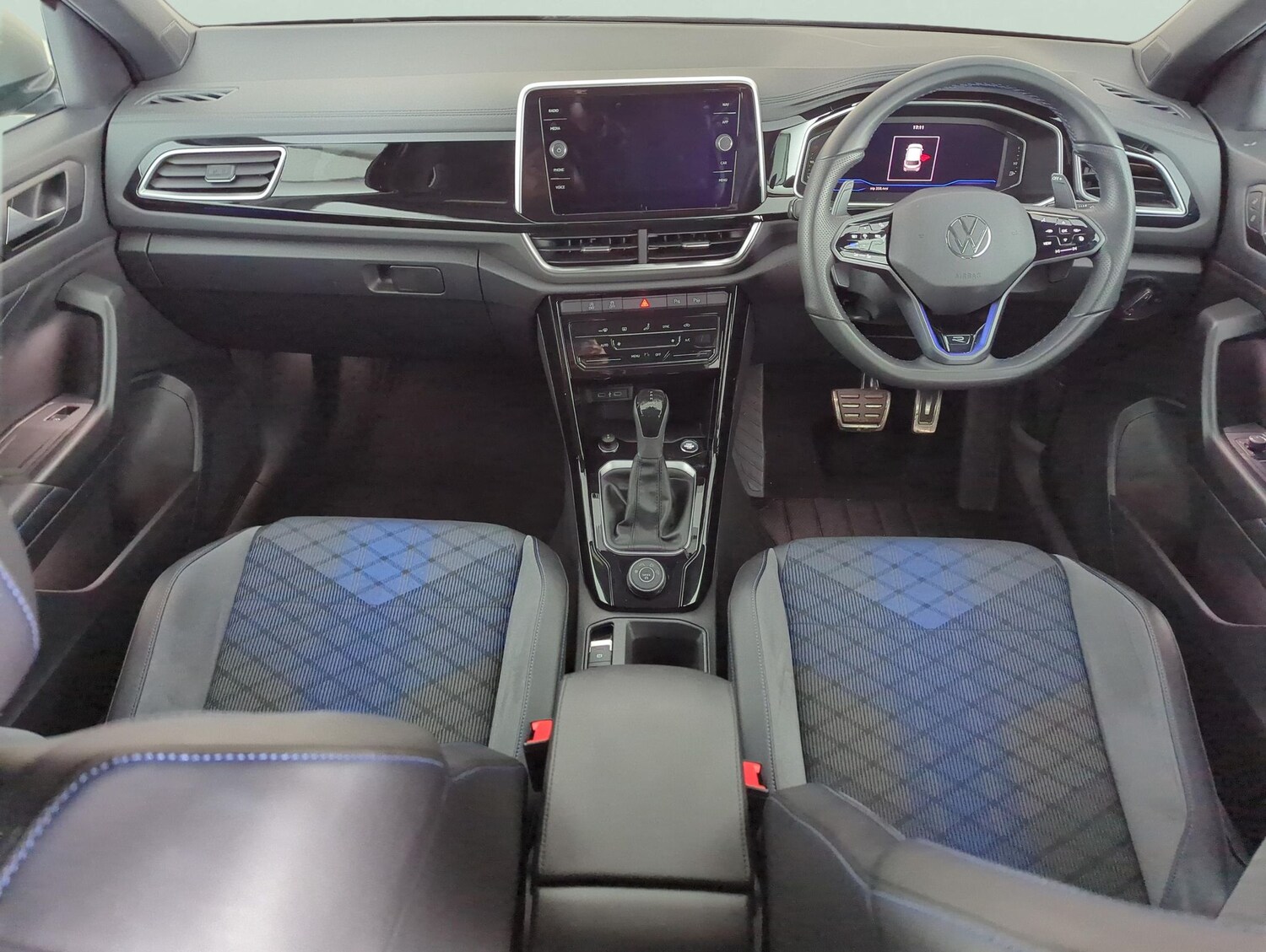 Used Volkswagen T-Roc for sale - 77660780: Photo 6