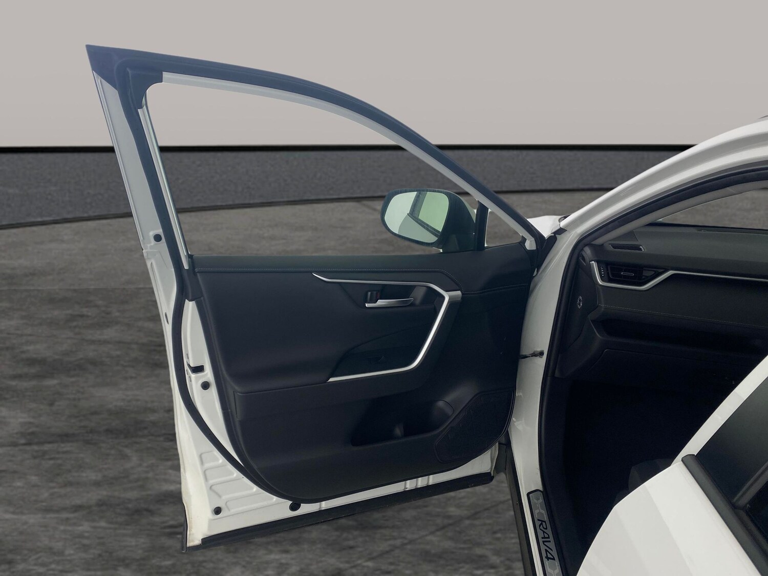 Used Toyota RAV4 2021 for sale - 78094157: Photo 23