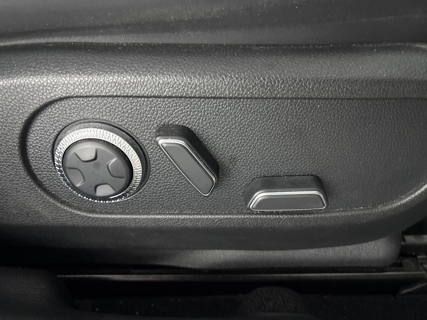 Used Genesis GV60 2022 for sale - 78150971: Photo 19